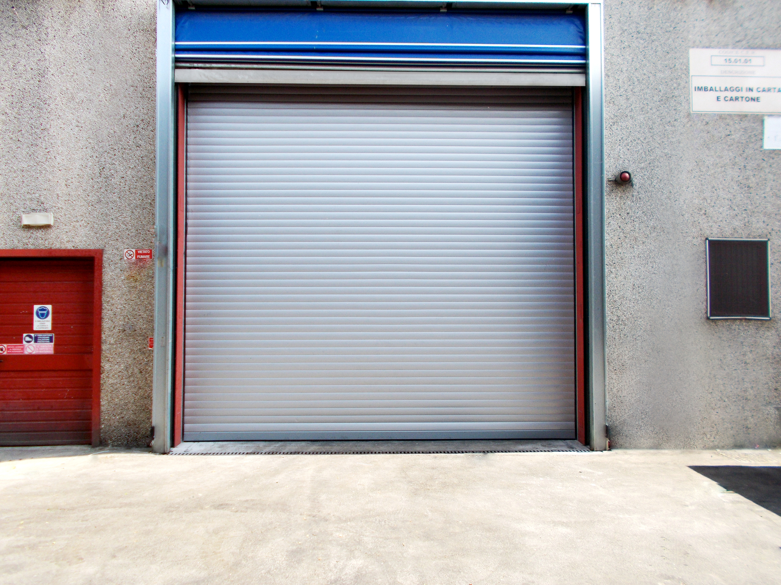 Industrial roller shutter